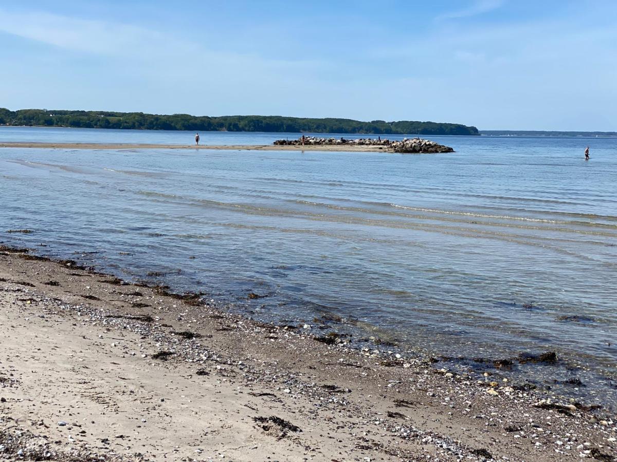 Strandhuset. Asperup Екстериор снимка