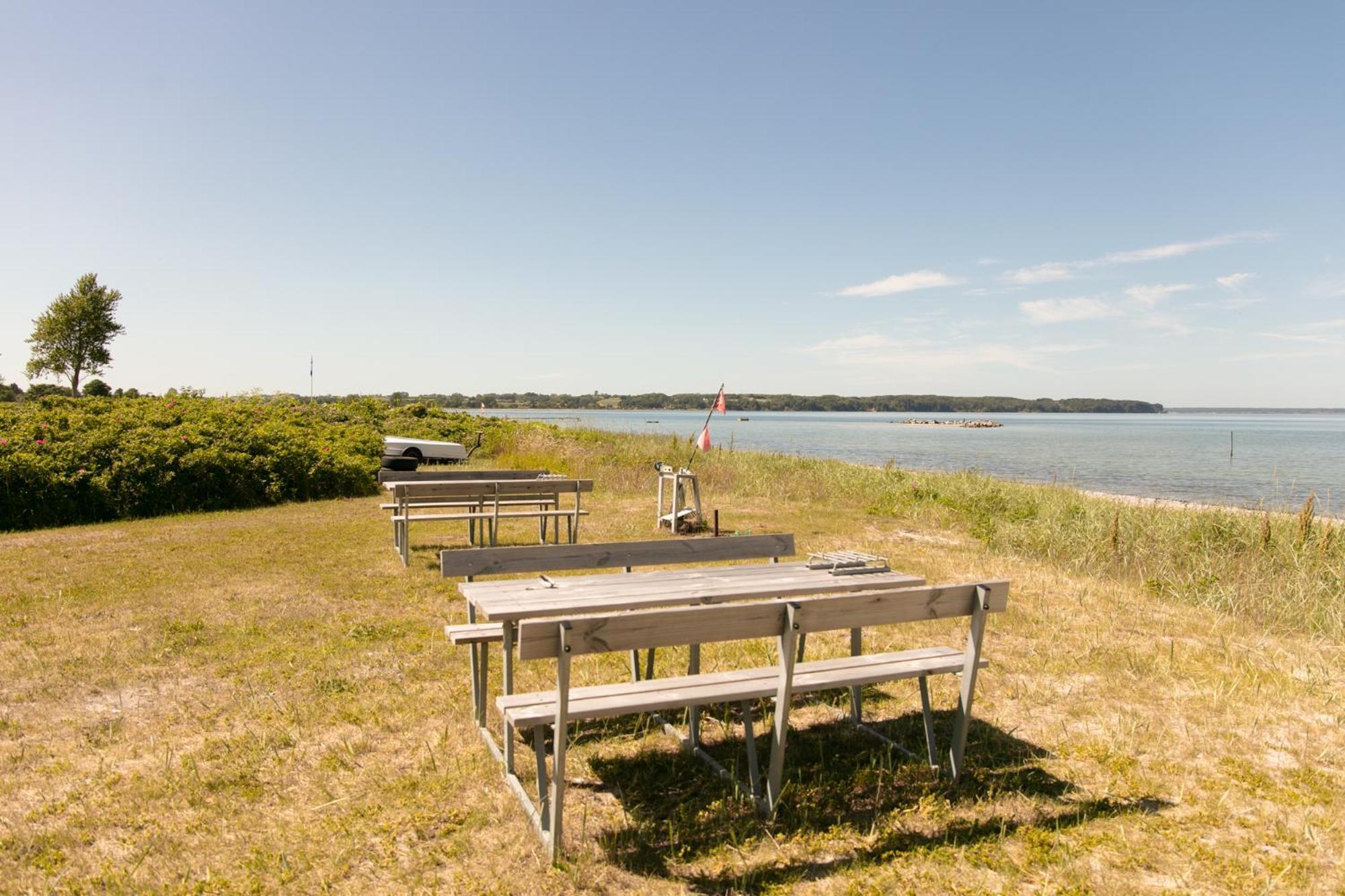 Strandhuset. Asperup Екстериор снимка